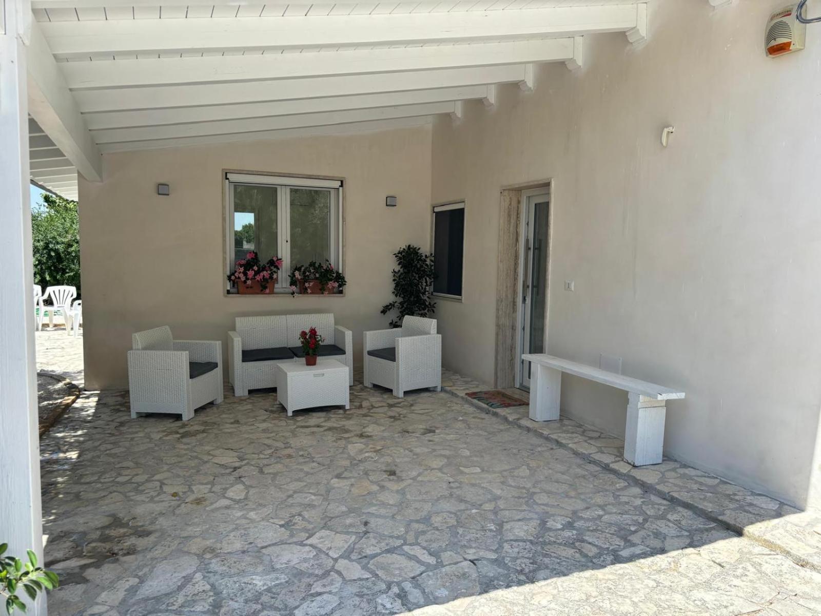 Tenuta Pizzi San Pietro Vernotico Luaran gambar